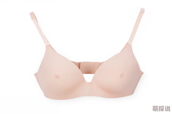 撕开奶罩揉吮奶头掀起裙子，网友热议：这种行为是否过于露骨，影响社会风气？