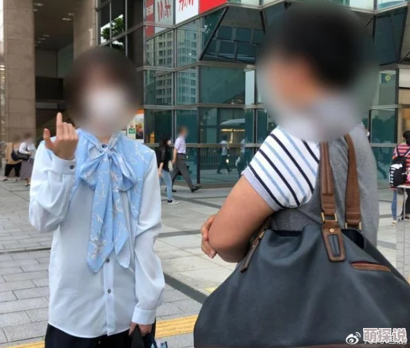 涩涩屋污:某知名明星与业内大佬传绯闻,疑似背后黑幕曝光 涩涩屋污:某知名明星与业内大佬传绯闻,疑似背后黑幕曝光