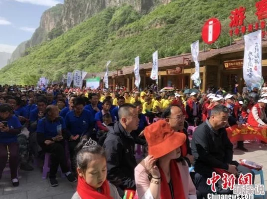 国产亚洲情侣久久精品：最新动态显示该平台持续吸引用户，推出多项新功能以提升观看体验和互动性