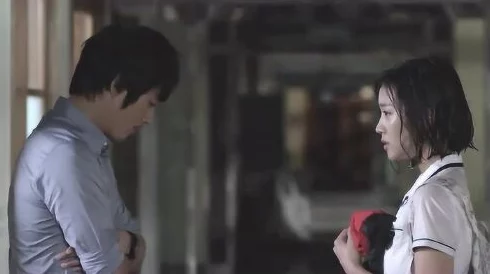 师生做爰在线观看完整版，剧情紧凑，演员表现出色，让人感受到深刻的情感冲突