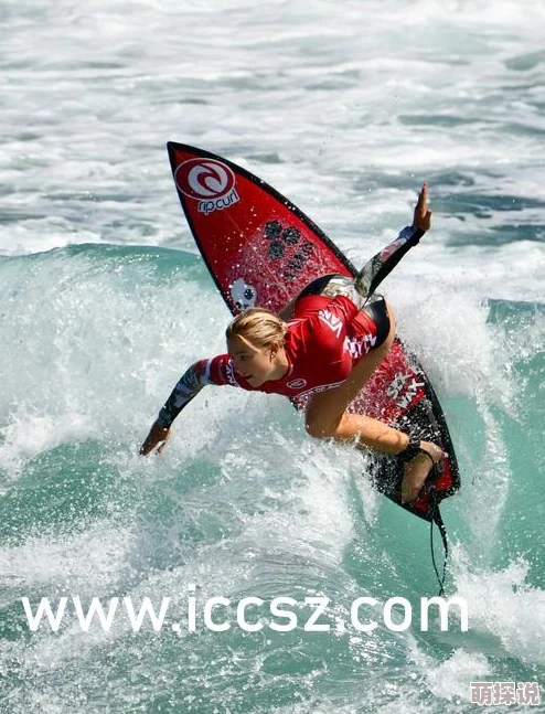 久久99亚洲精品一区二区网友认为这个平台提供的内容丰富多样，适合不同需求的用户，但也有部分人对其安全性表示担忧