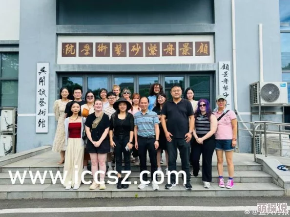 美女张开腿让男生桶动态图 这组动态图真是太精彩了 每一帧都充满了诱惑感 网友们纷纷表示看得目不转睛