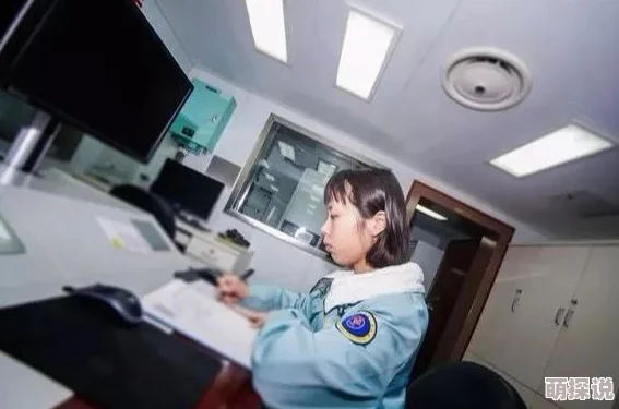 办公室打女下属光屁股的文章极地密码