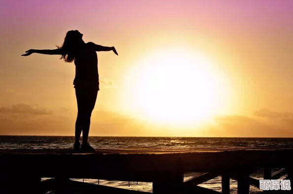 美国色天使一路生花心怀梦想勇敢追逐未来的每一个可能