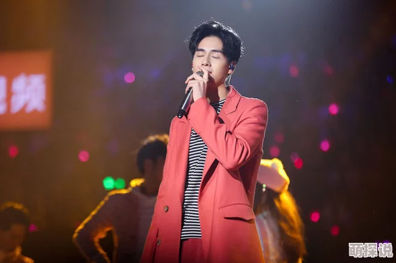 林怡梦她最近参加了一场音乐节并与多位知名艺术家合作演出 林怡梦她最近参加了一场音乐节并与多位知名艺术家合作演出