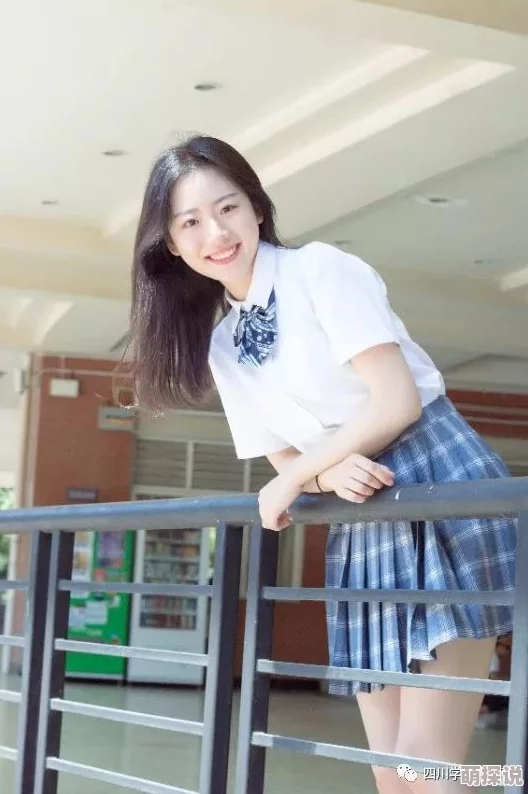 长腿校花的呻吟更新至第10章浴室里的秘密