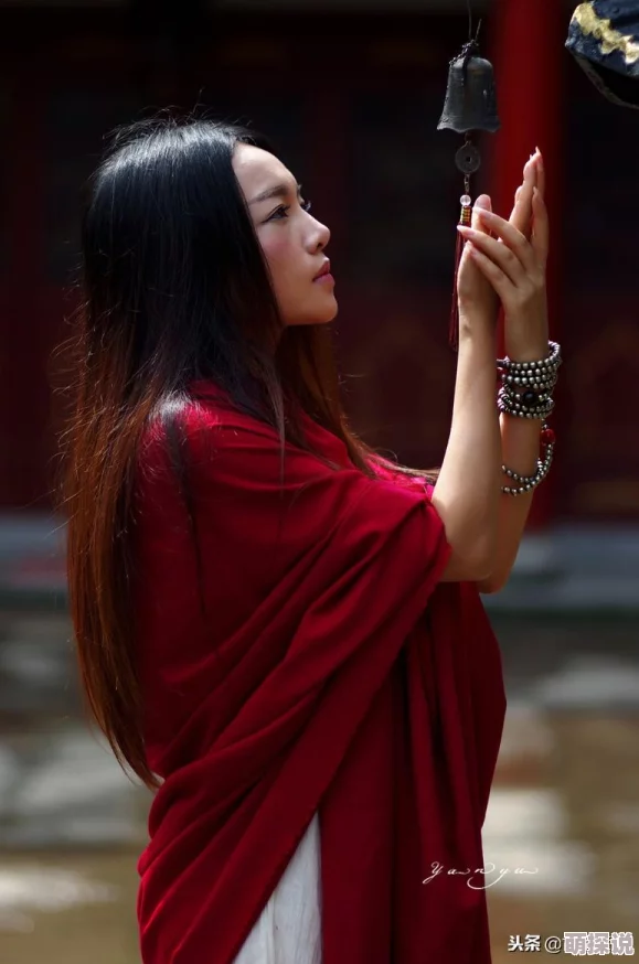 春情acome生活充满希望与美好，每一天都是新的开始，勇敢追求梦想，拥抱阳光与快乐