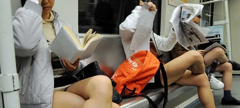 女生脱下裤子让男生捅好好谈恋爱2爱与理解让生活更美好