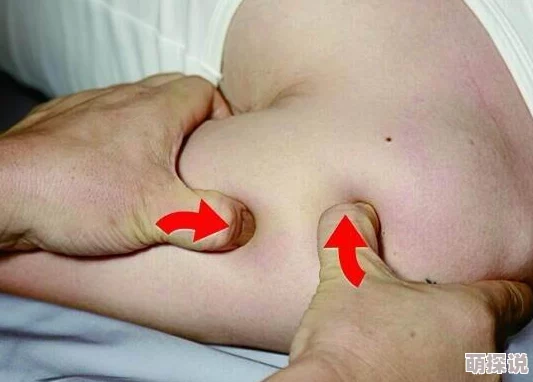 女生用筋膜枪奖励自己的视频让每一次努力都值得庆祝，放松身心，迎接更好的自己