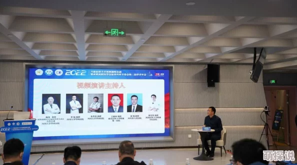 女生用筋膜枪奖励自己的视频让每一次努力都值得庆祝，放松身心，迎接更好的自己