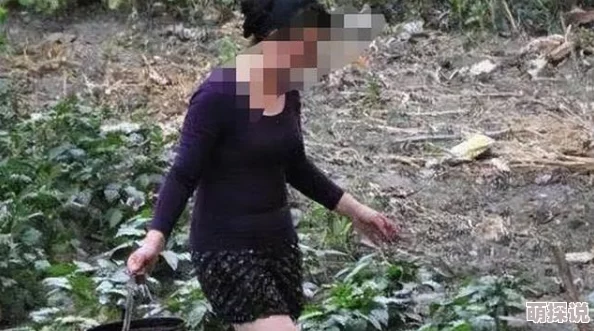 操老妇女邻居爆料其年轻时曾是村花追求者众多