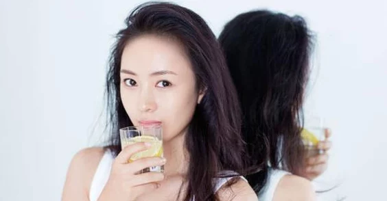 亚洲美女性爱视频违法传播色情内容已被举报将受到法律严惩