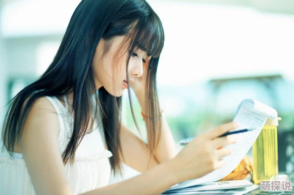 美女的隐私尿口图片传播此类图片违法且不尊重女性请勿分享