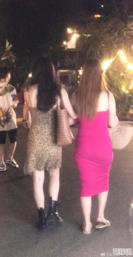 风流老太婆大bbwbbwhd视频据说小区广场舞领舞，舞姿火辣身材丰腴引来不少大爷围观