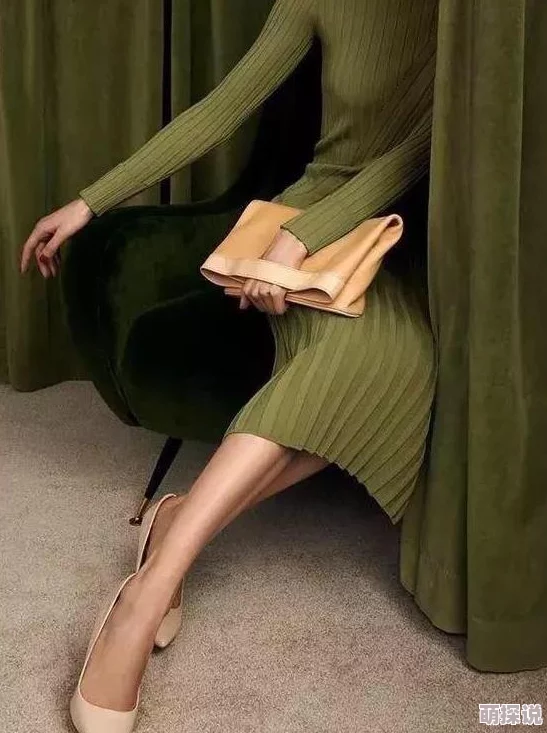 羞耻捆绑折磨调教白丝袜美女这种不尊重女性的暴力色情内容令人作呕并传播有害信息