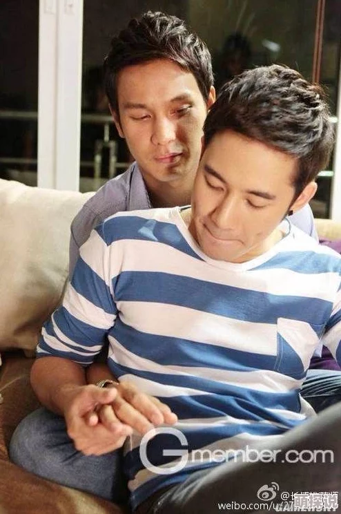 亚洲同志1069Gay片画面粗糙，剧情老套，演技尴尬，浪费时间，毫无亮点