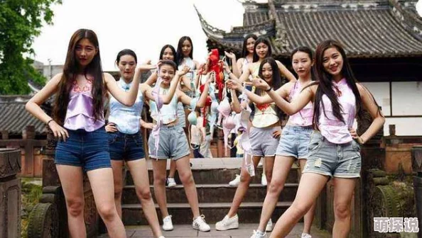 大乳房裸体一级台湾女卜：身材为何受关注，是个人审美差异？